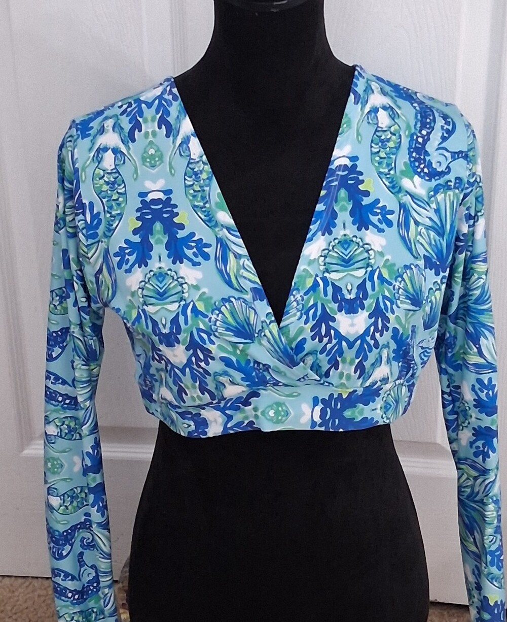 Monetti Apparel Floral Rash Guard Crop Top    Size XXL